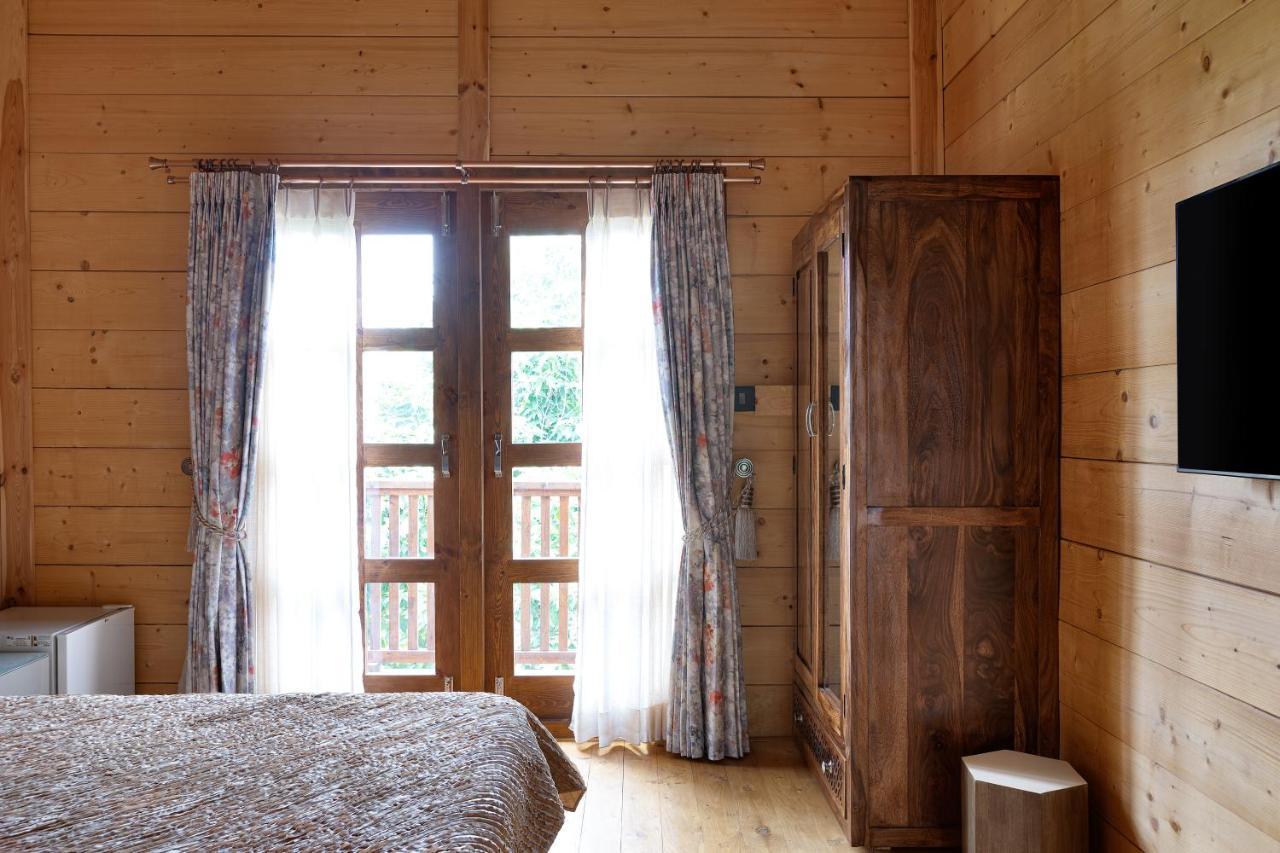 The Pine Loft Villa Bangalore Eksteriør billede